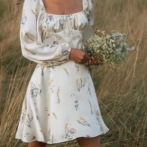 Romantic classy dress